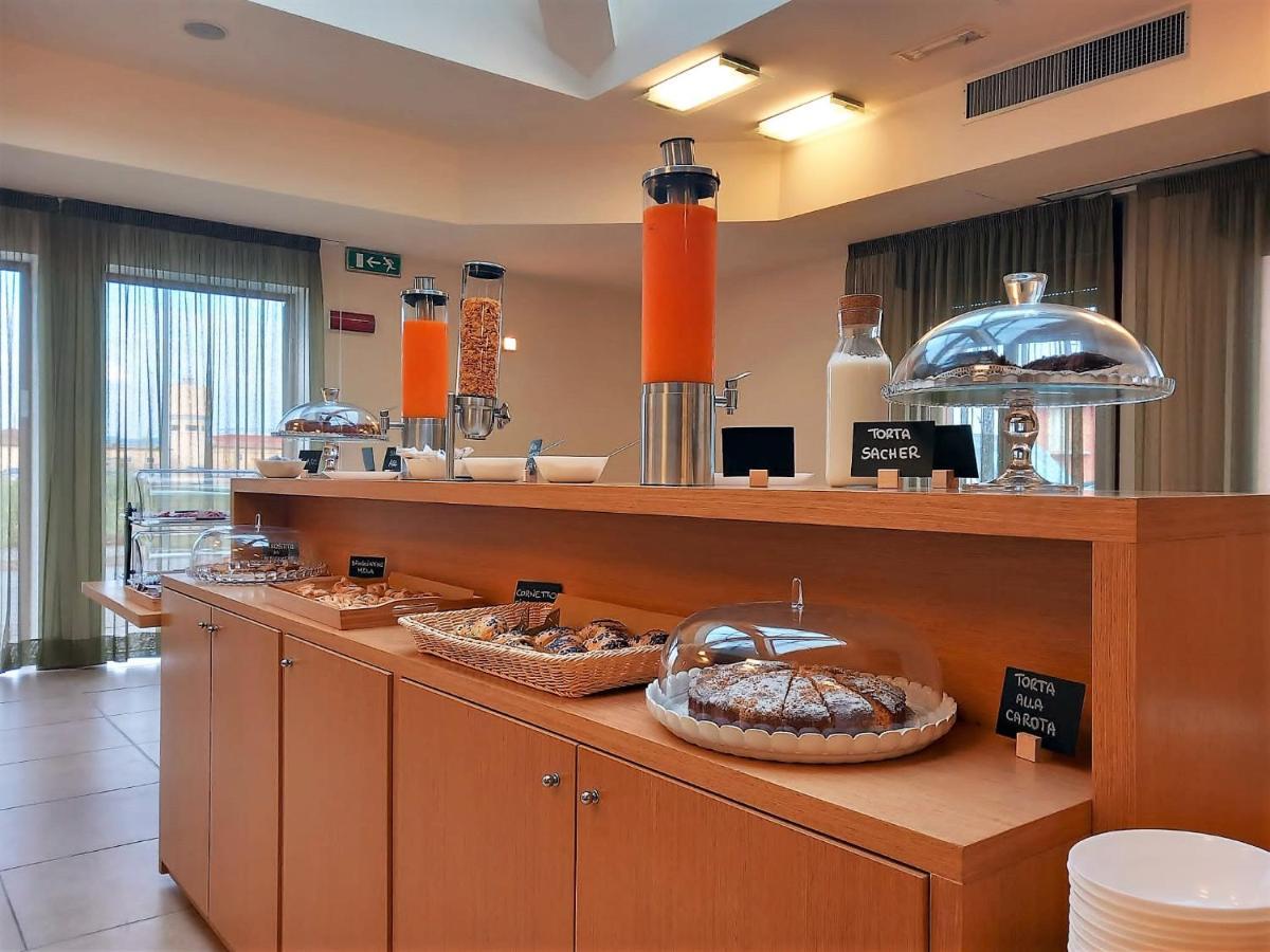Hotel Grecale - 宛图里那 外观 照片
